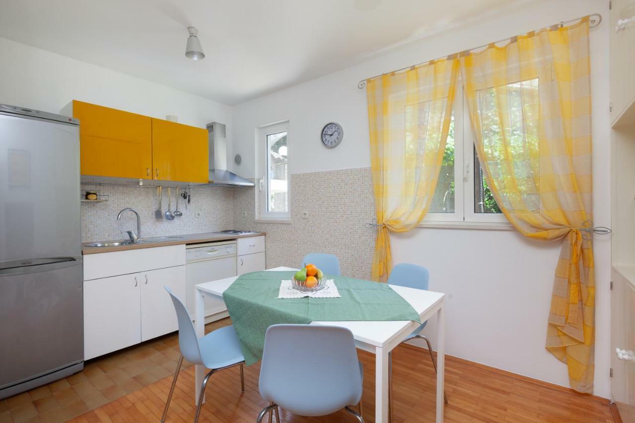 Apartmani "Miso" Podgora Luaran gambar